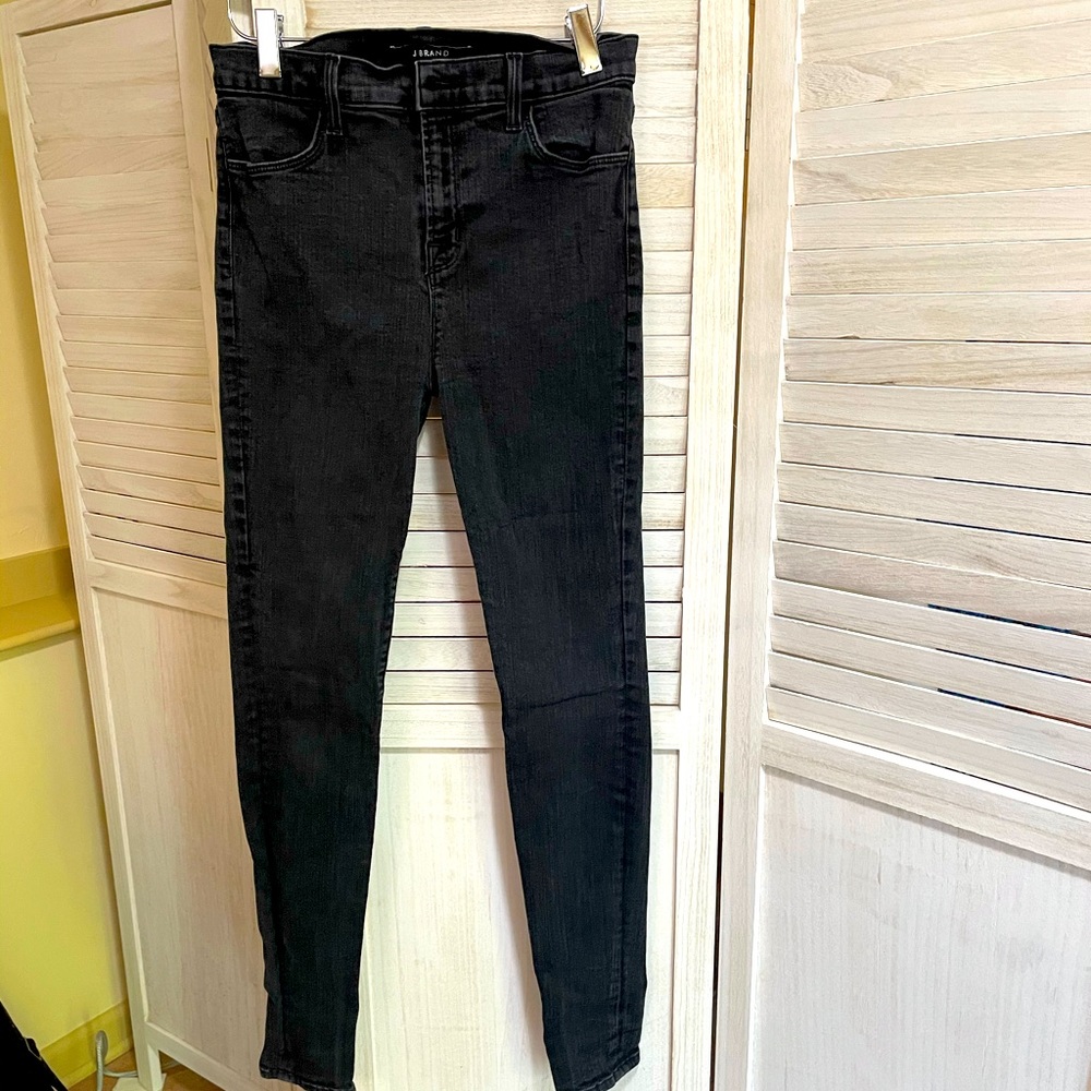 J Brand María High Rise in Vanity Jeans!